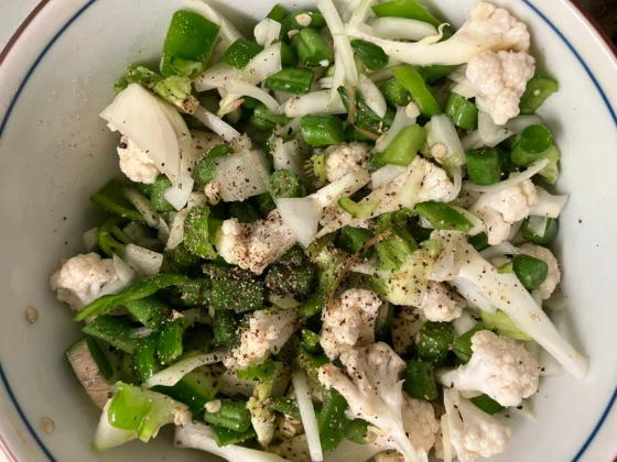  ナンプラーでエスニックサラダ